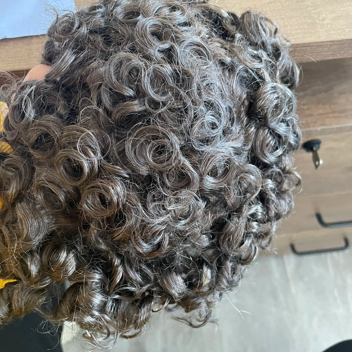 Men's 25mm Curly Ash Blonde Q6 Mesh Swiss Lace Front Toupee, 100%