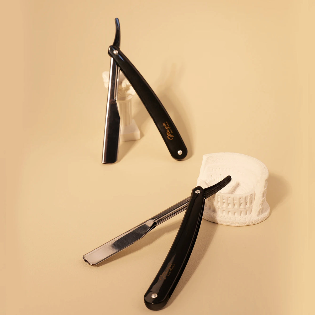 Straight Edge Shaver - High-End Salon Folding Men's Manual Shaver (1/2 Pieces)