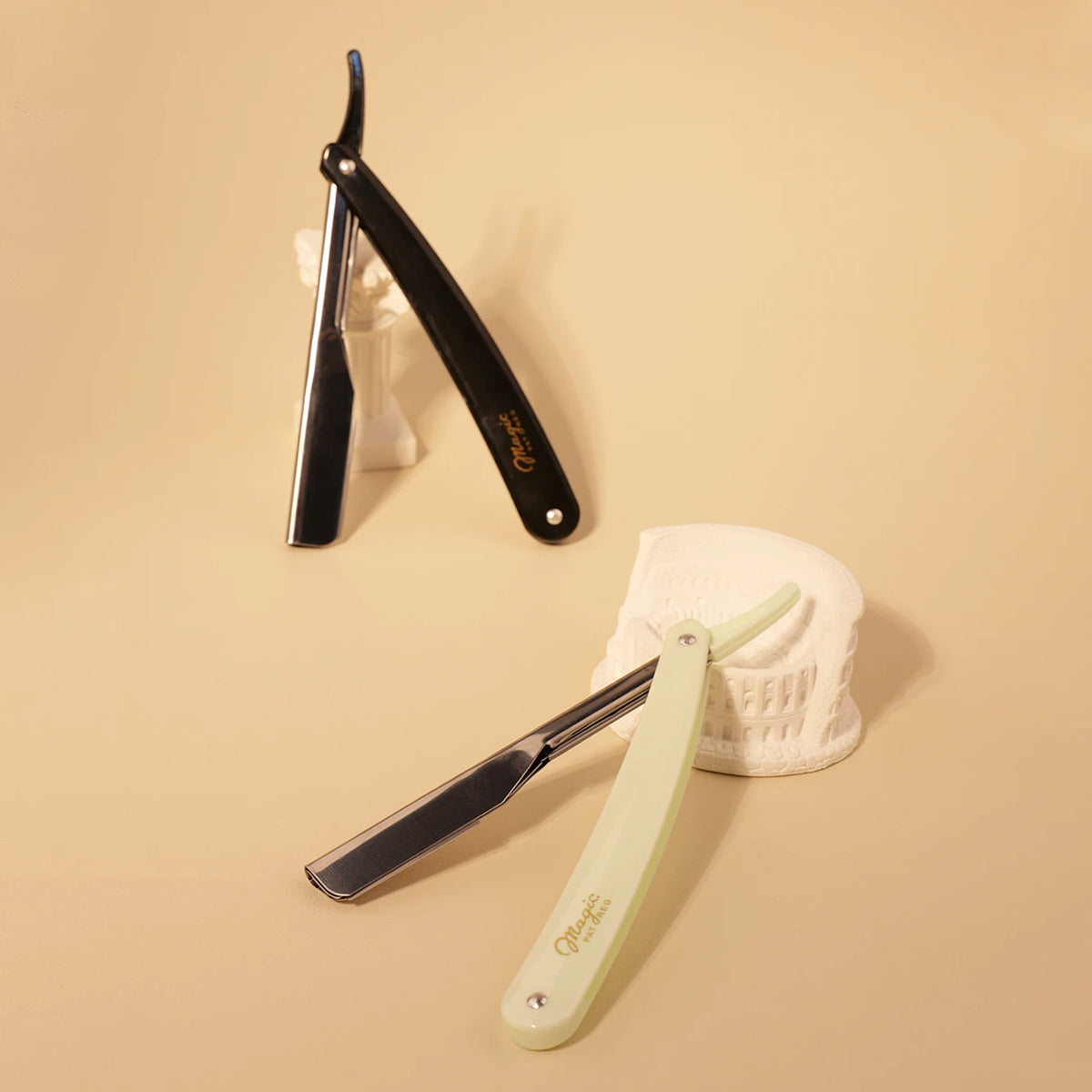 Straight Edge Shaver - High-End Salon Folding Men's Manual Shaver (1/2 Pieces)