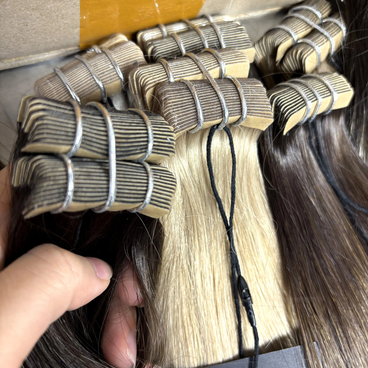 Tape in Vietnamese Virgin Human Hair 50g/ Colored Straight Extensions Skin Weft