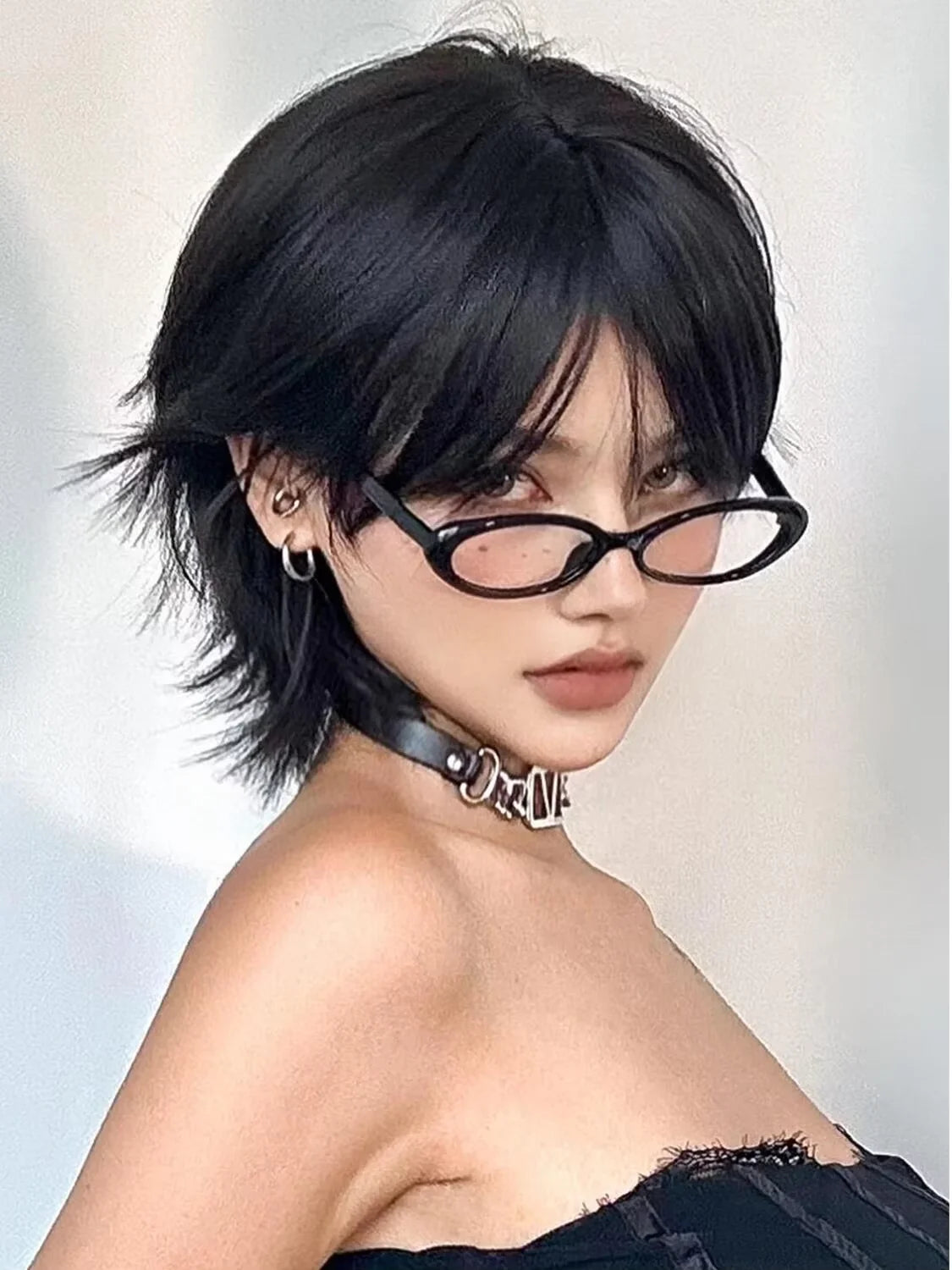 Short Salmon Head Wig Bangs Women's Straight Black Synthetic Party Elf Cut